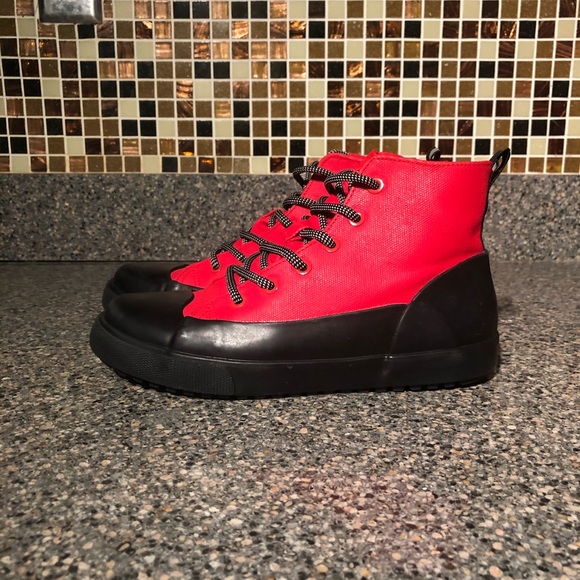 Hunter Boot - Picture 1 of 8